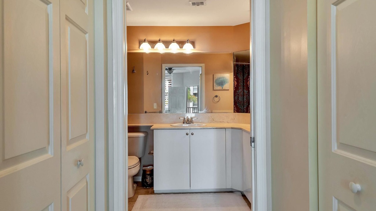 Photo of Bathroom in East Ocean Ave