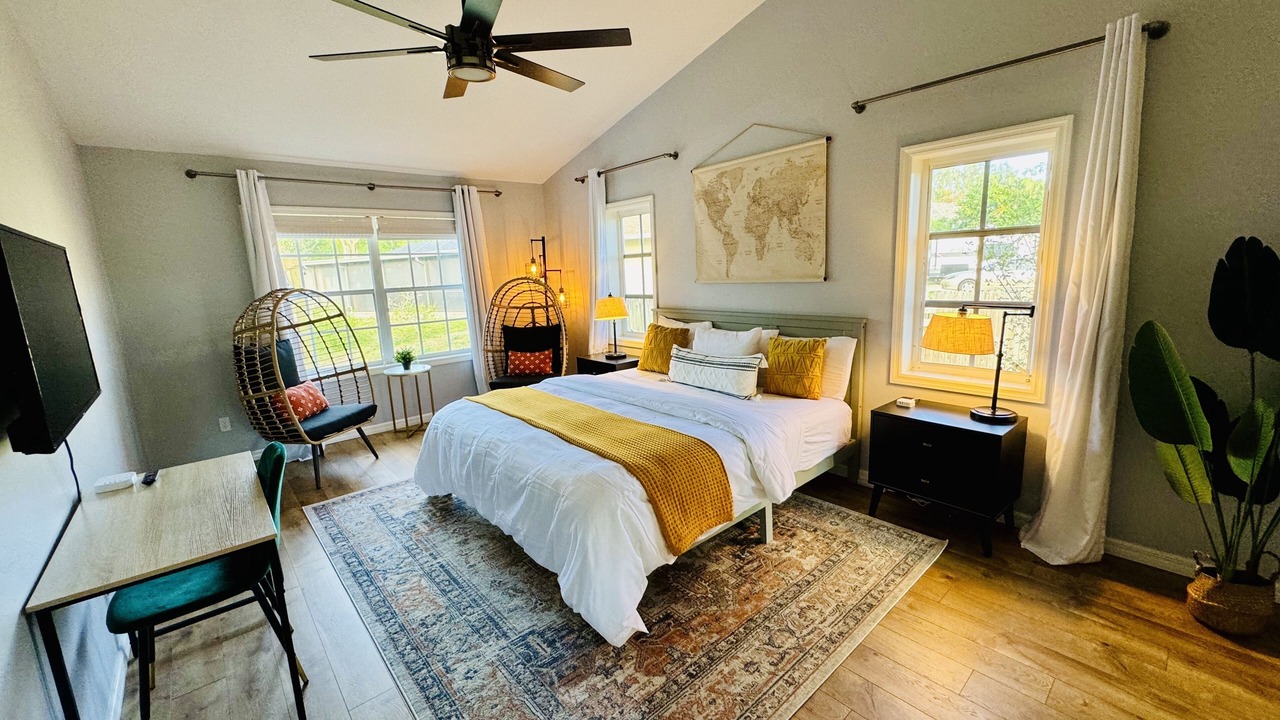 Photo of Bedroom in San Carlos Park