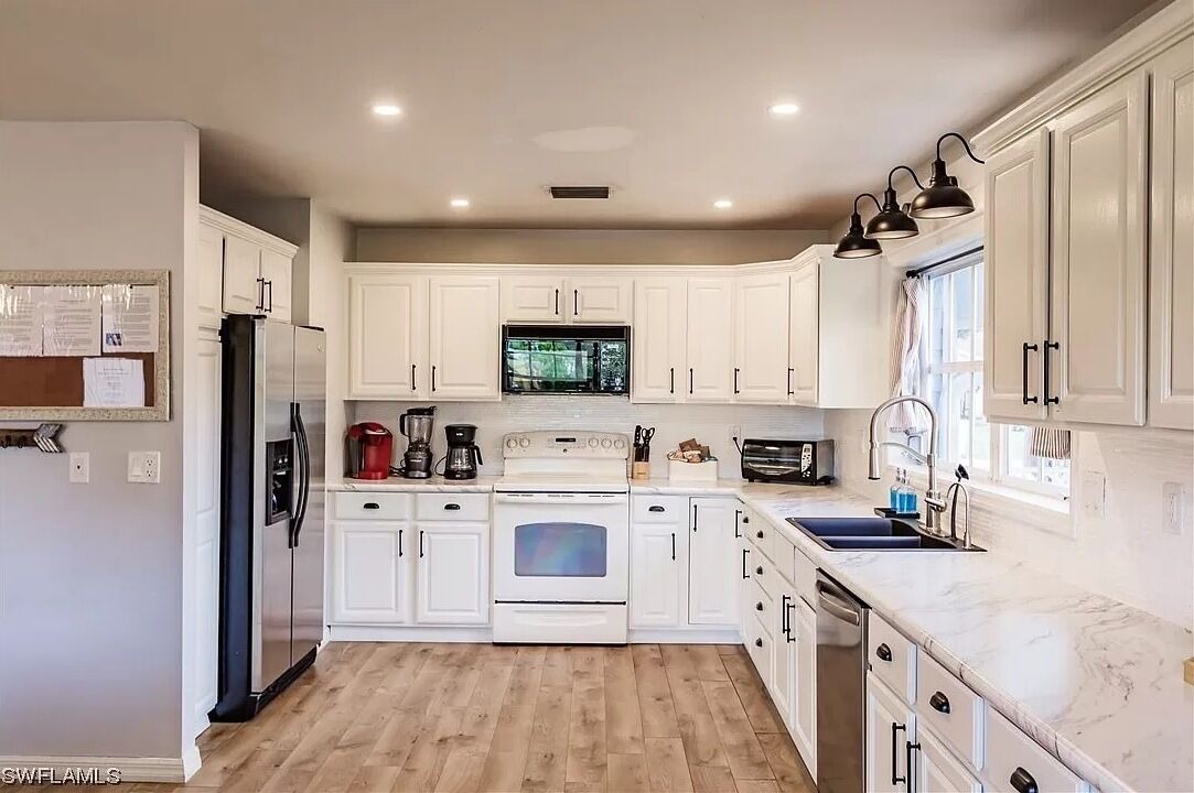 Photo of Kitchen in San Carlos Park