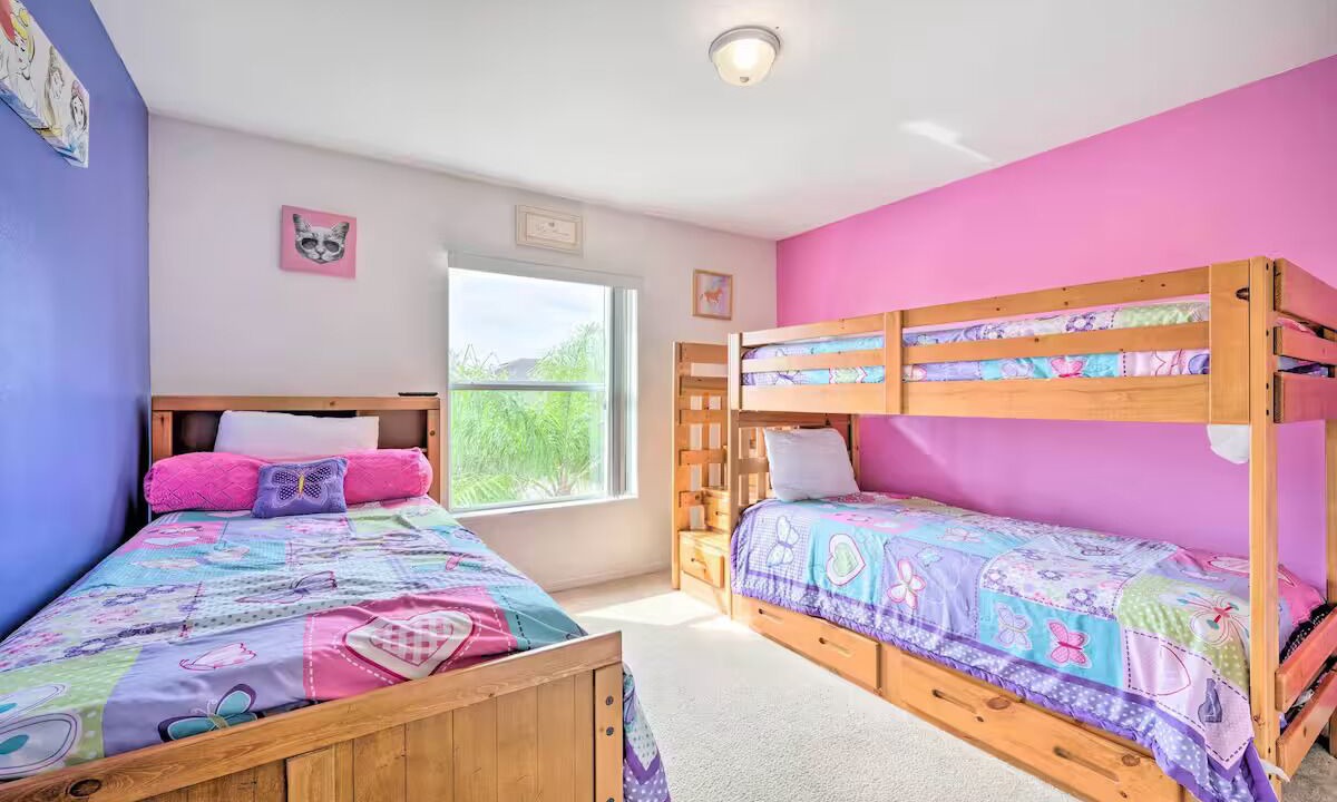 Photo of Bedroom in Crystal Cove
