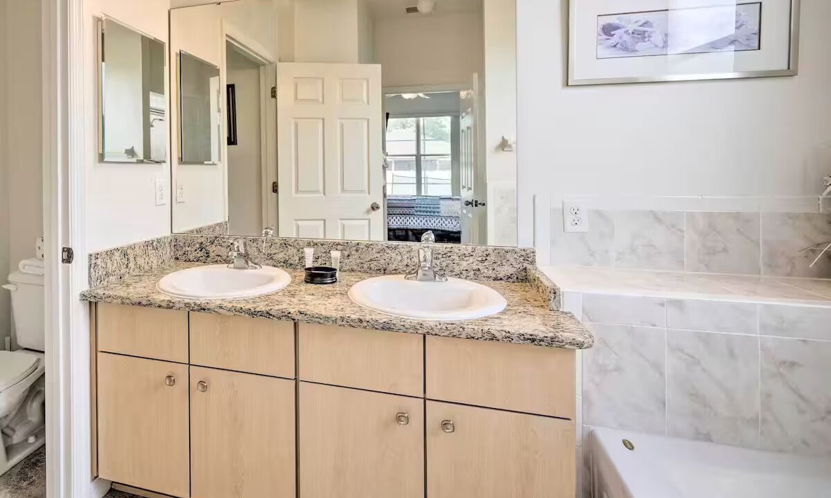 Photo of Bathroom in Crystal Cove