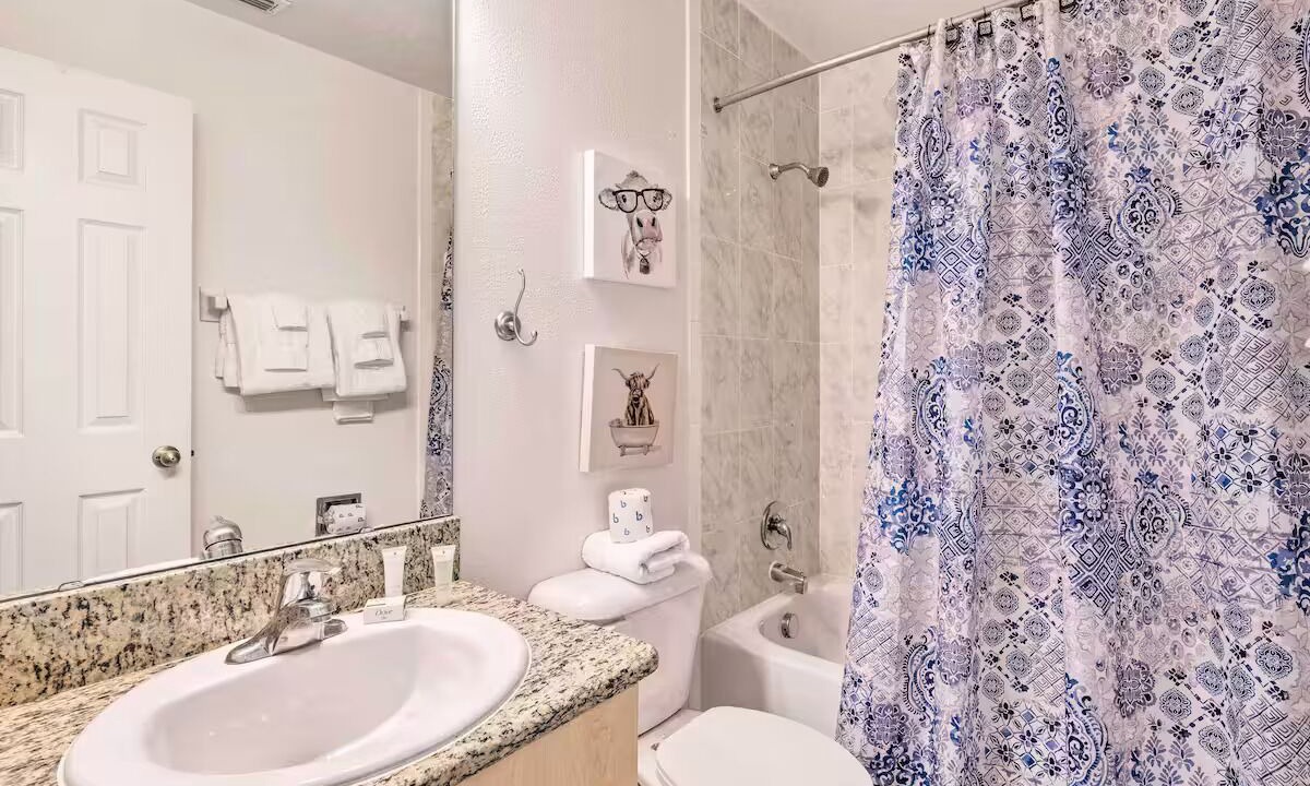Photo of Bathroom in Crystal Cove