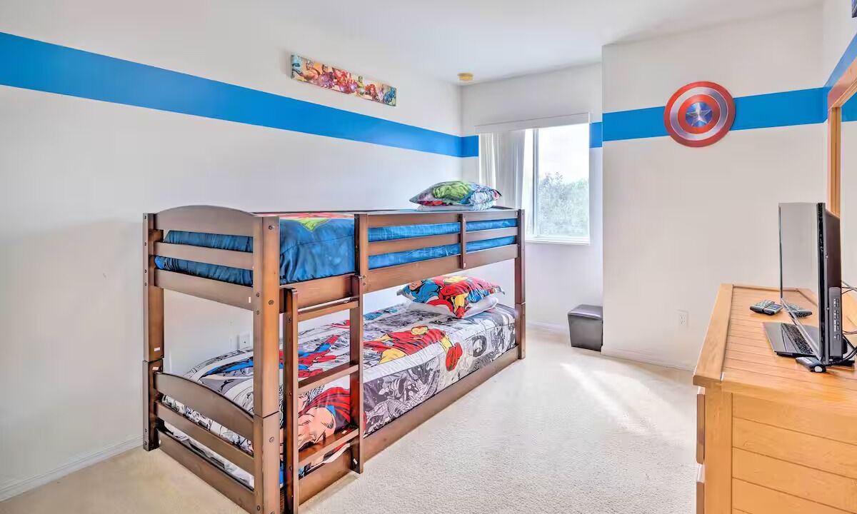 Photo of Bedroom in Crystal Cove