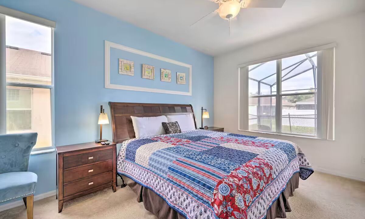 Photo of Bedroom in Crystal Cove