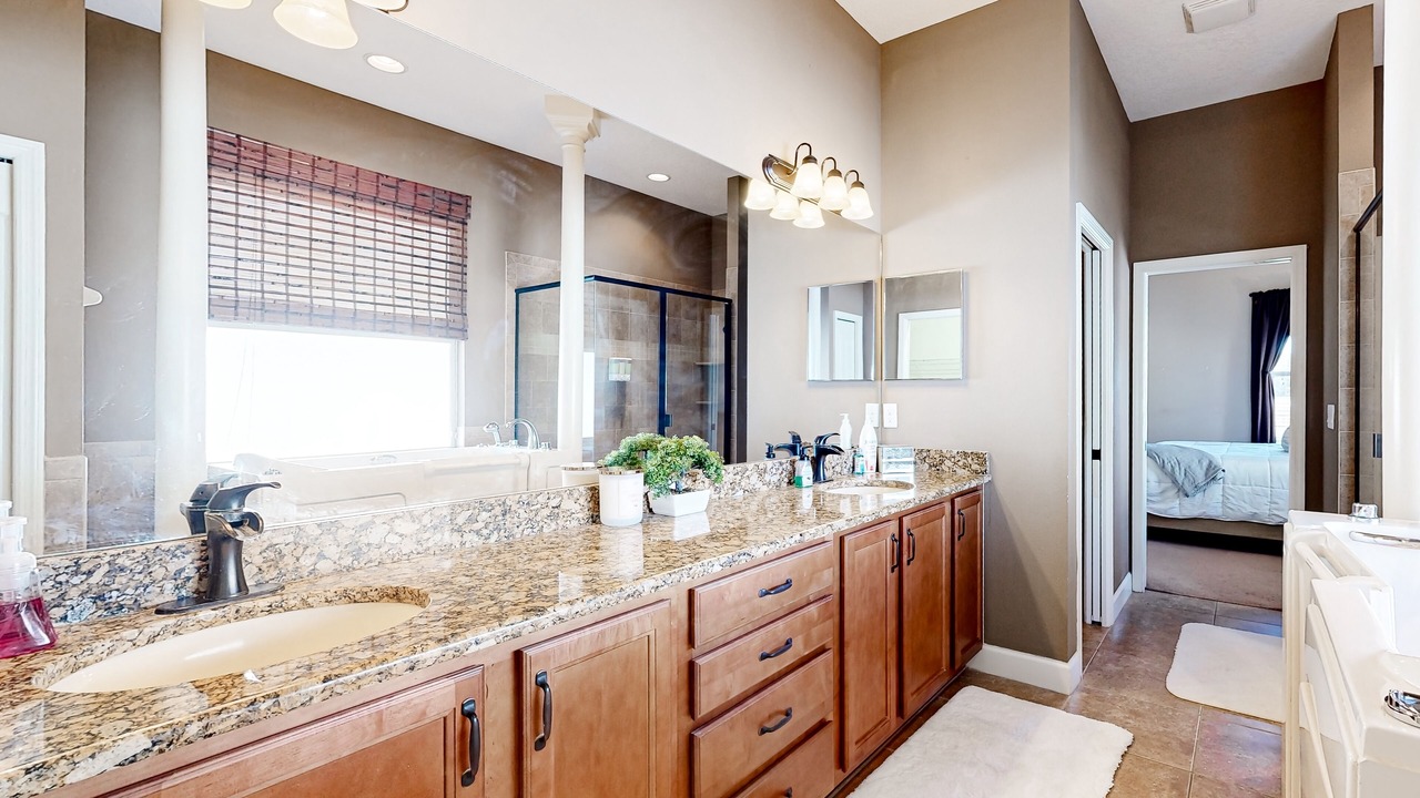 Photo of Bathroom in Plant City