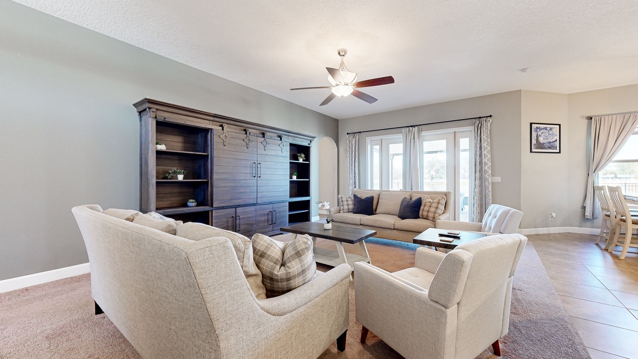 Photo of Livingroom in Plant City