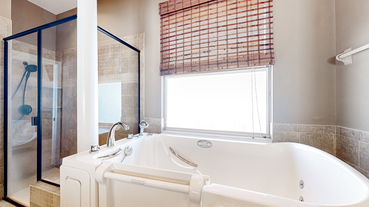 Photo of Bathroom in Plant City