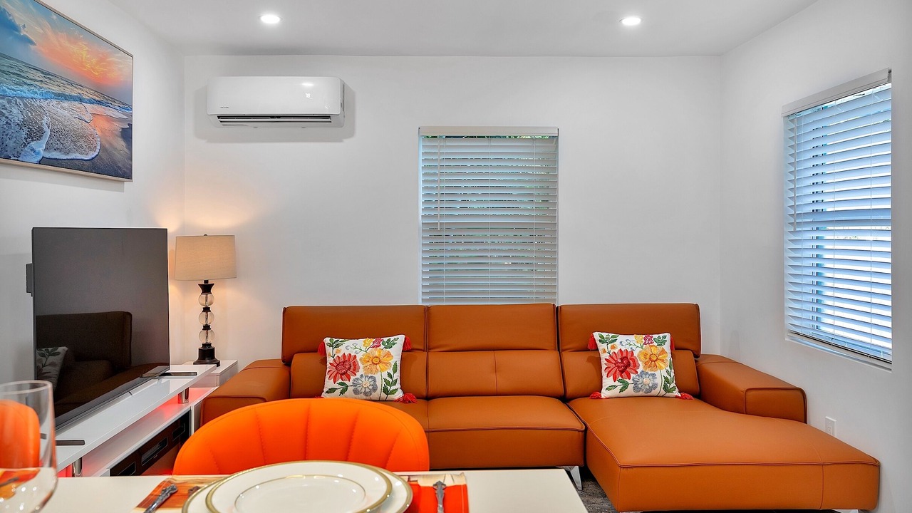 Photo of Livingroom in Edgewood