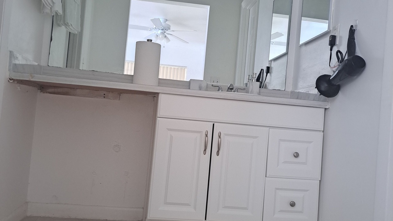 Photo of Bathroom in Port Malabar