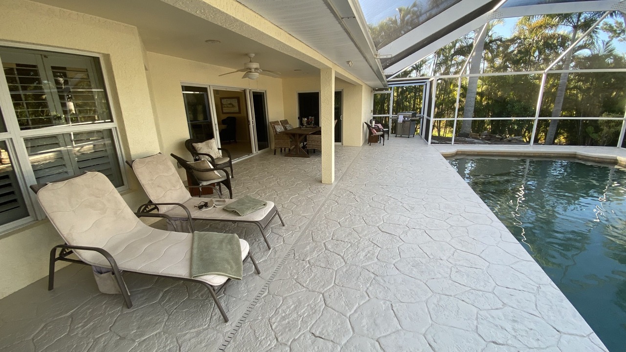 Photo of Outdoor in Pine Island Center