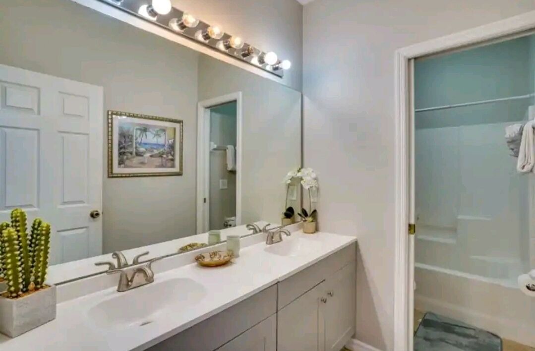Photo of Bathroom in Sunset Ridge