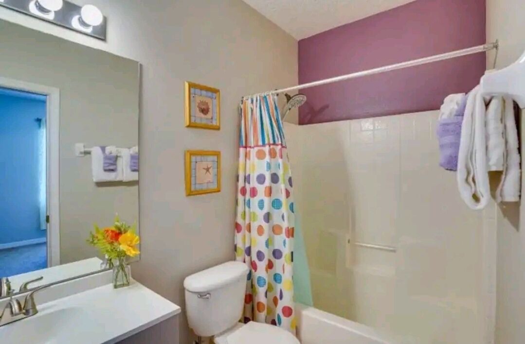 Photo of Bathroom in Sunset Ridge