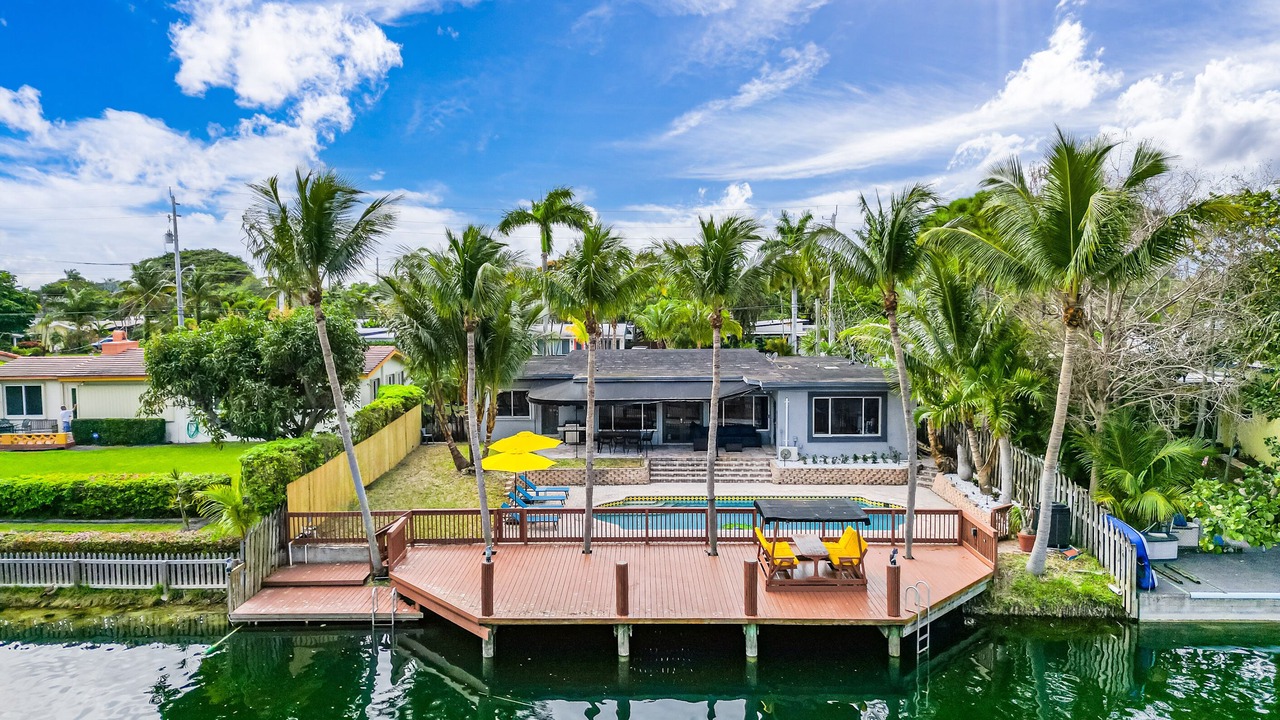 Photo of Outdoor in Poinsettia Heights