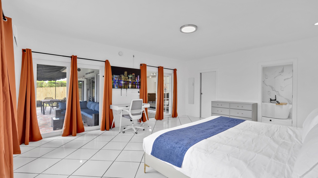 Photo of Bedroom in Poinsettia Heights