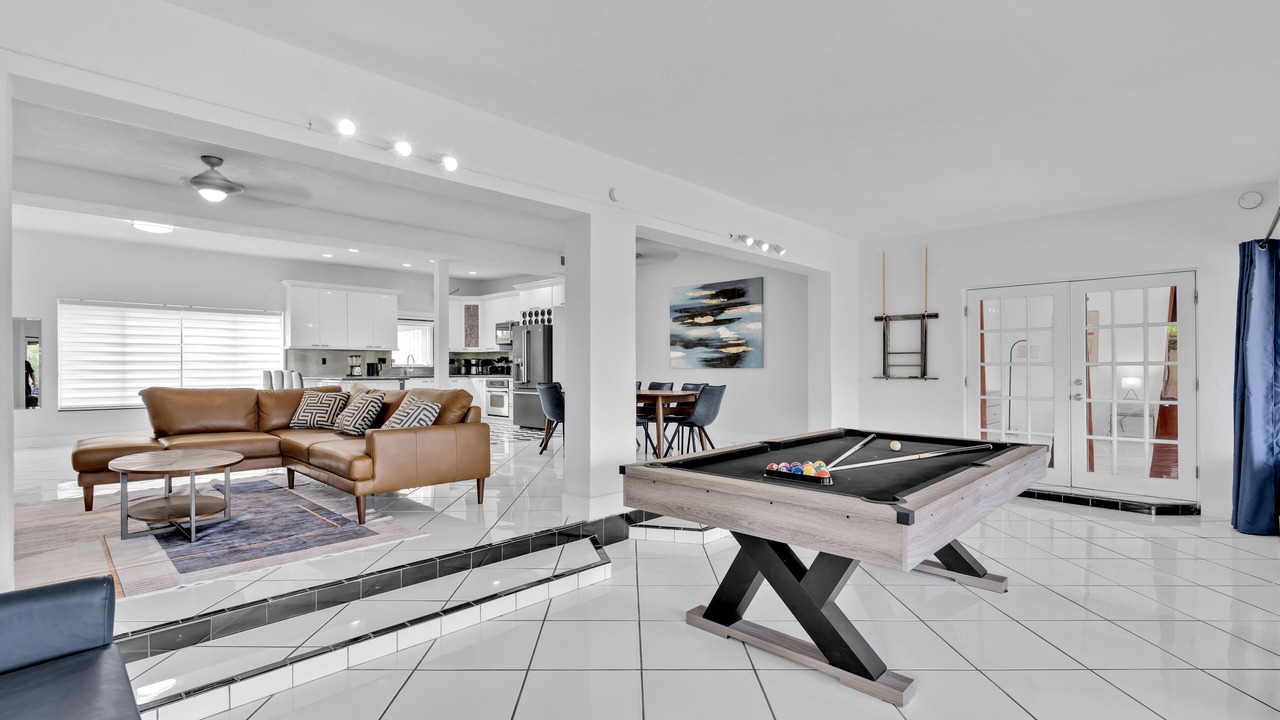Photo of Livingroom in Poinsettia Heights