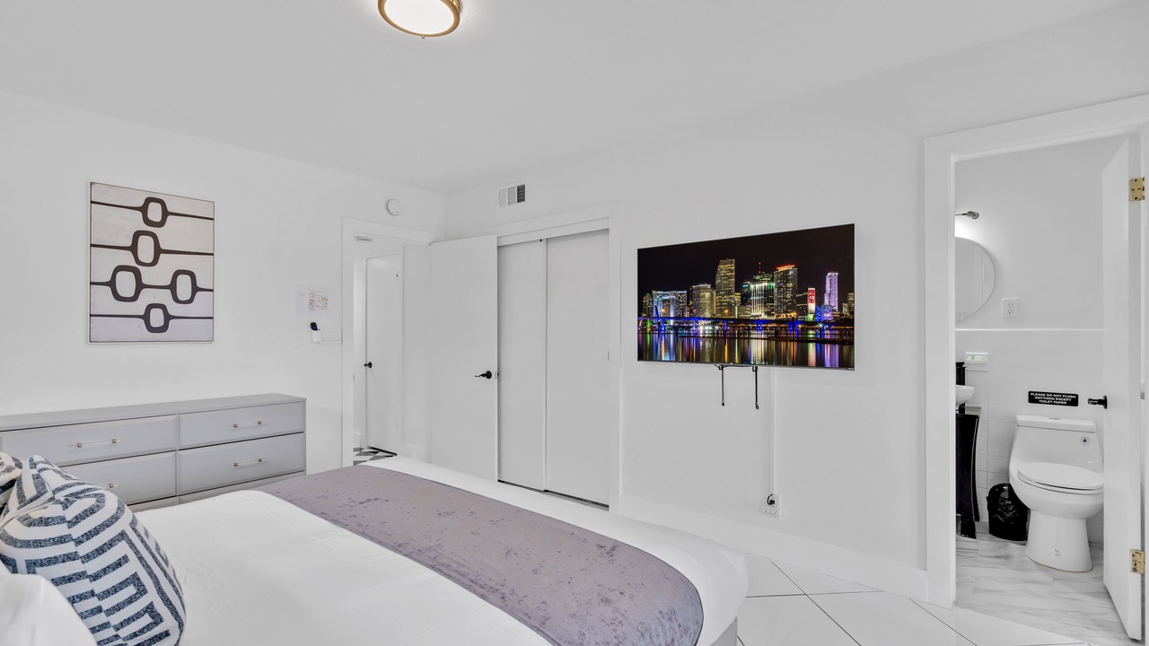 Photo of Bedroom in Poinsettia Heights