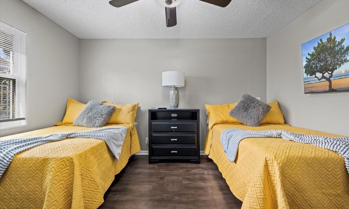 Photo of Bedroom in Greenview Shores