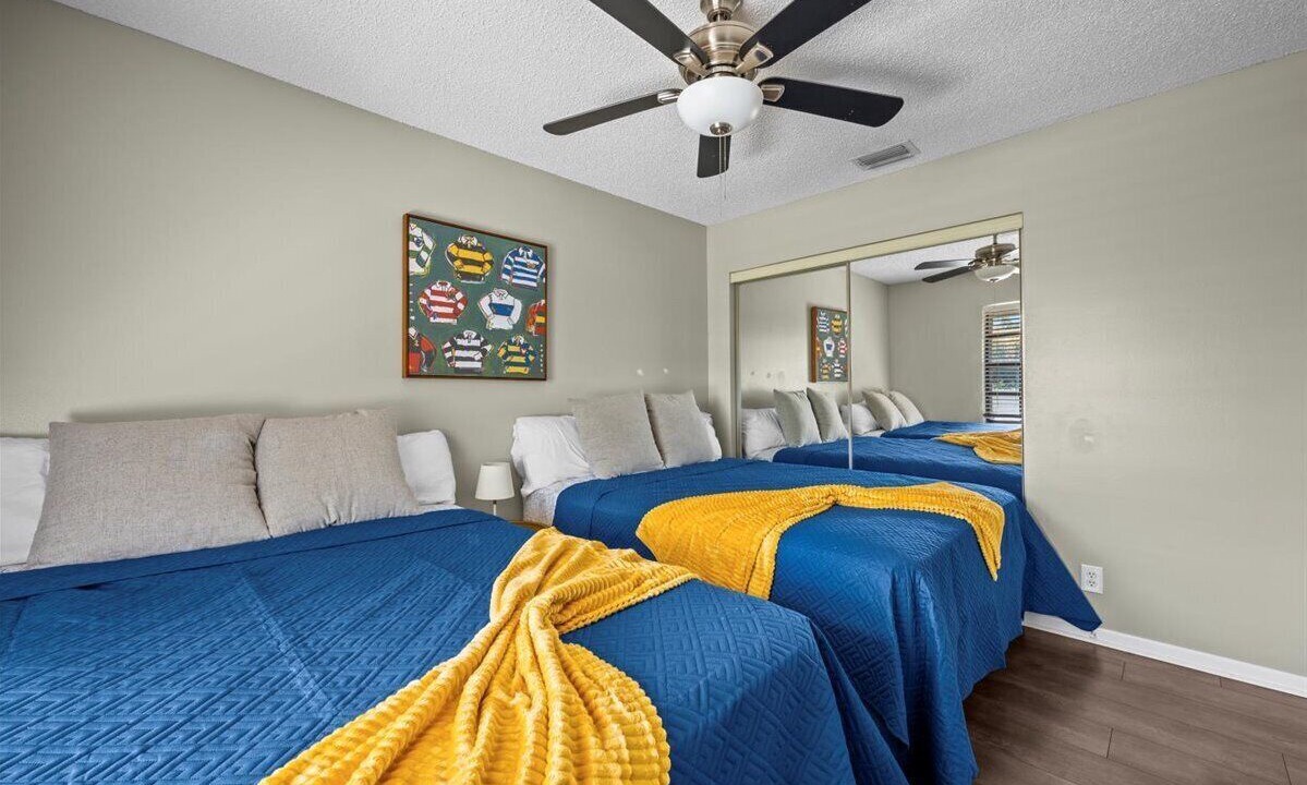Photo of Bedroom in Greenview Shores