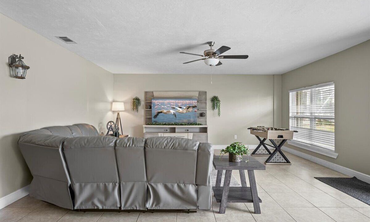 Photo of Livingroom in Greenview Shores