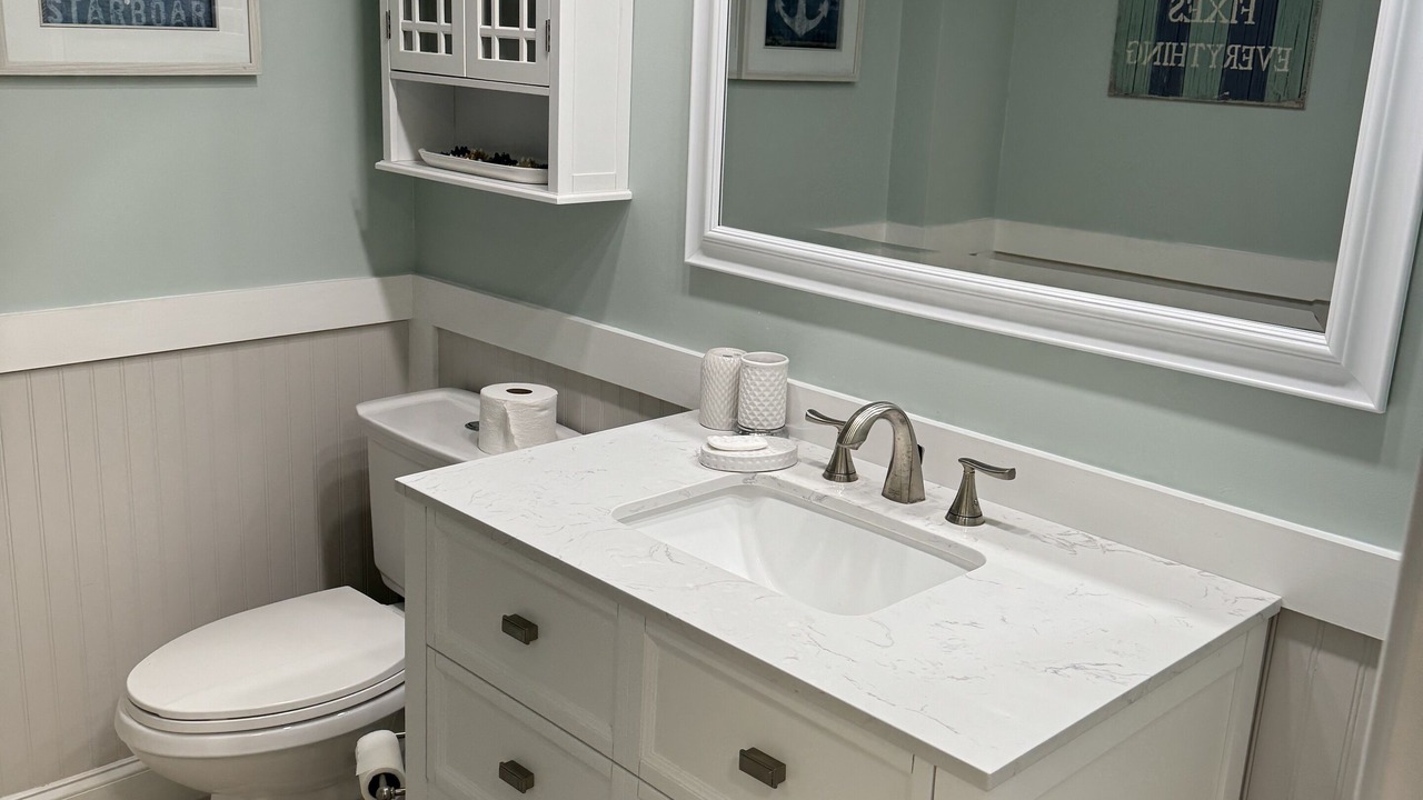 Photo of Bathroom in Jupiter Bay