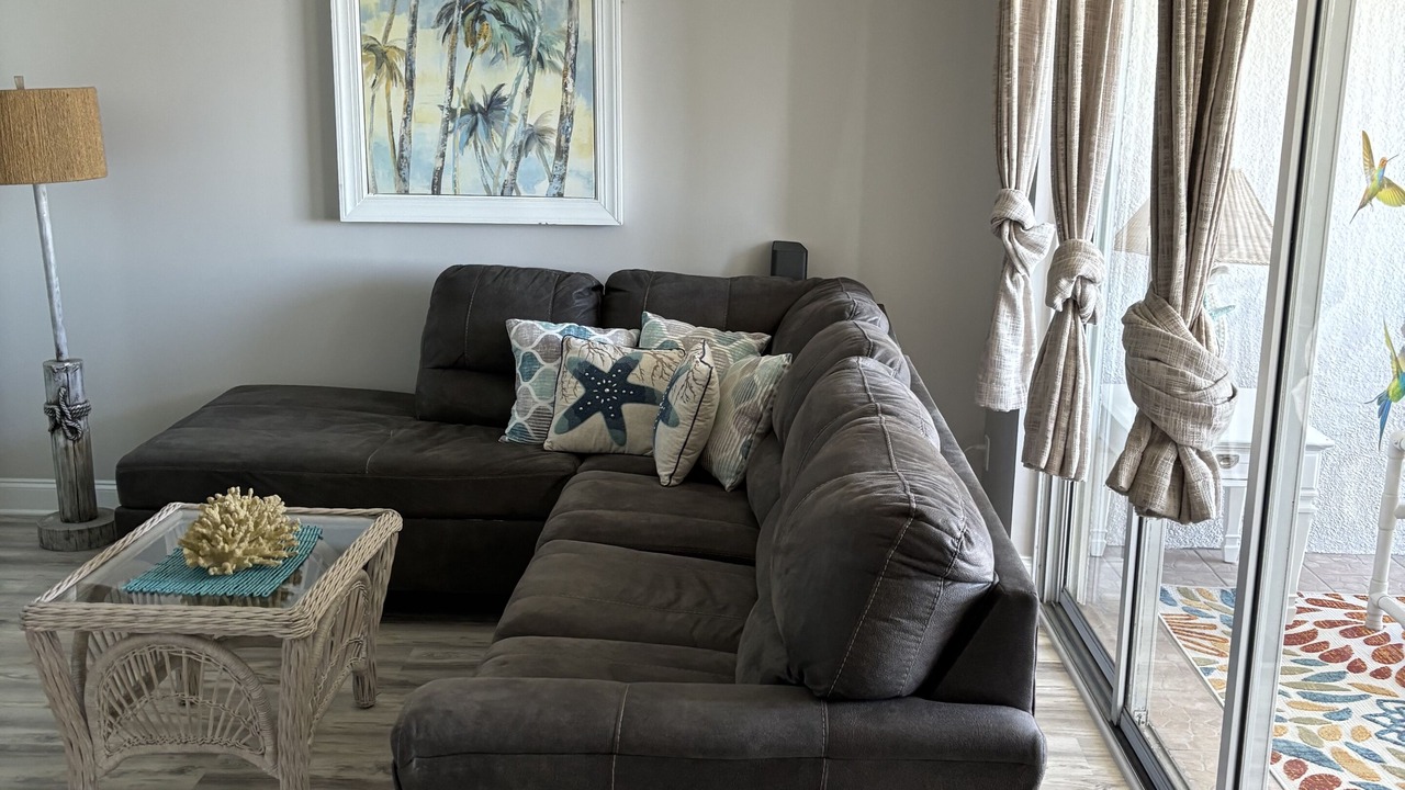 Photo of Livingroom in Jupiter Bay