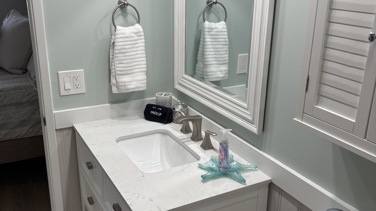 Photo of Bathroom in Jupiter Bay