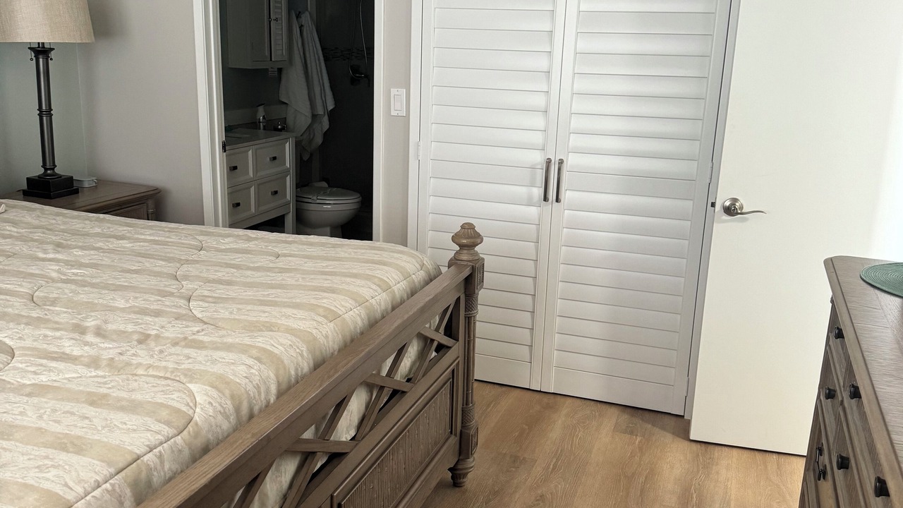 Photo of Bedroom in Jupiter Bay