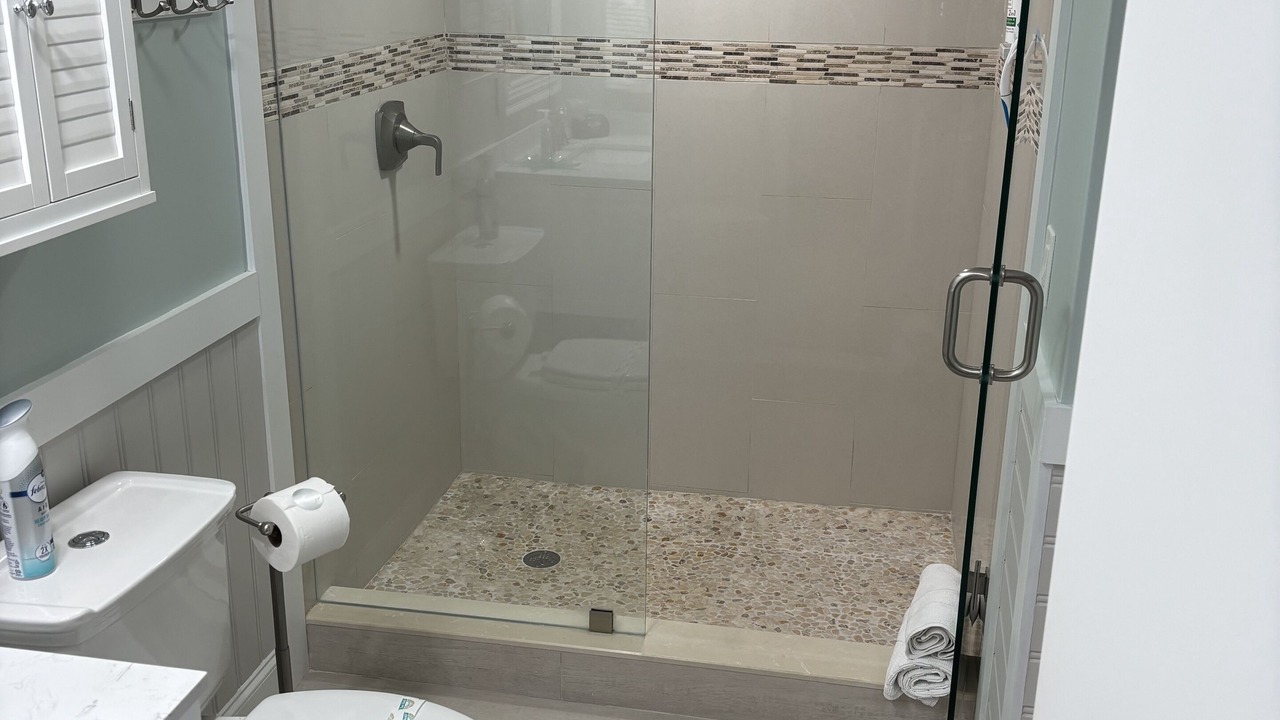 Photo of Bathroom in Jupiter Bay