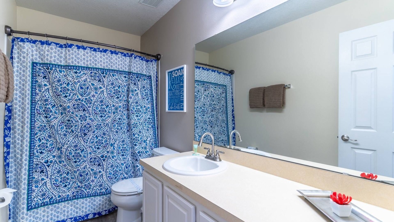 Photo of Bathroom in Windwood Bay