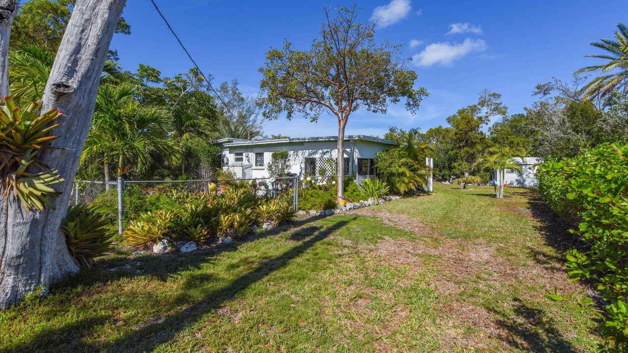 Photo of Others in Sugarloaf Key