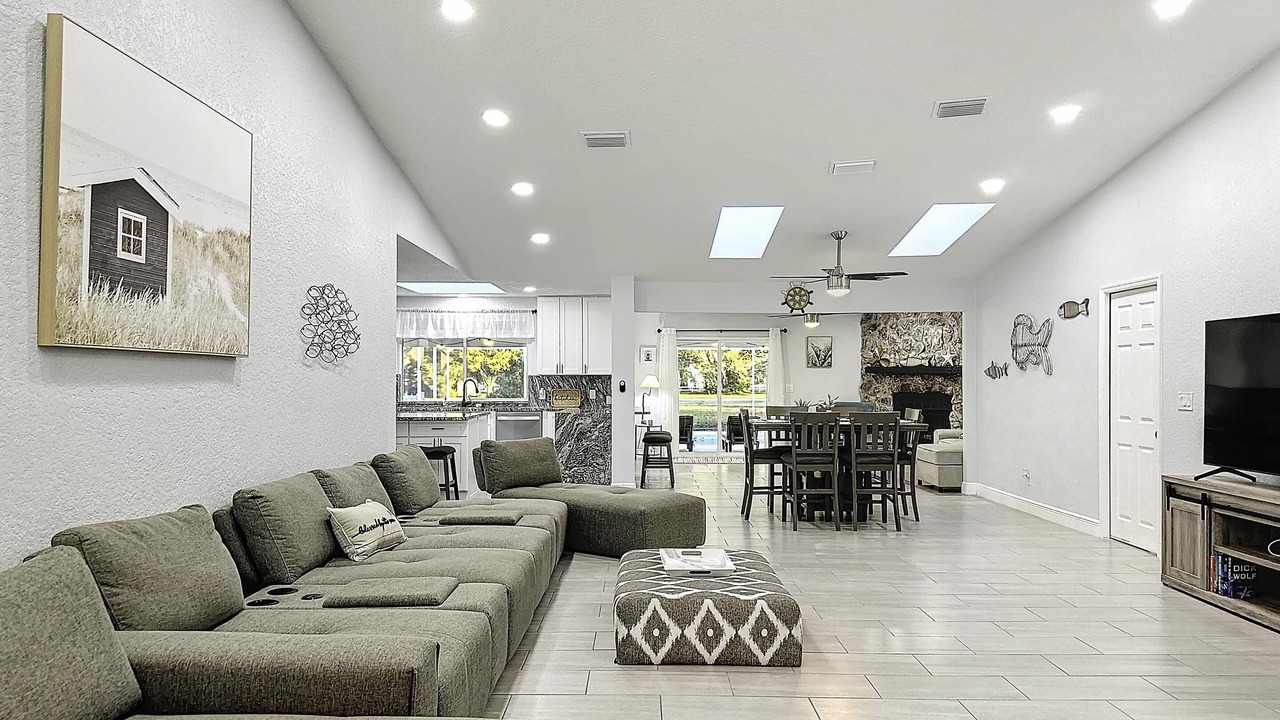 Photo of Livingroom in Spring Hill