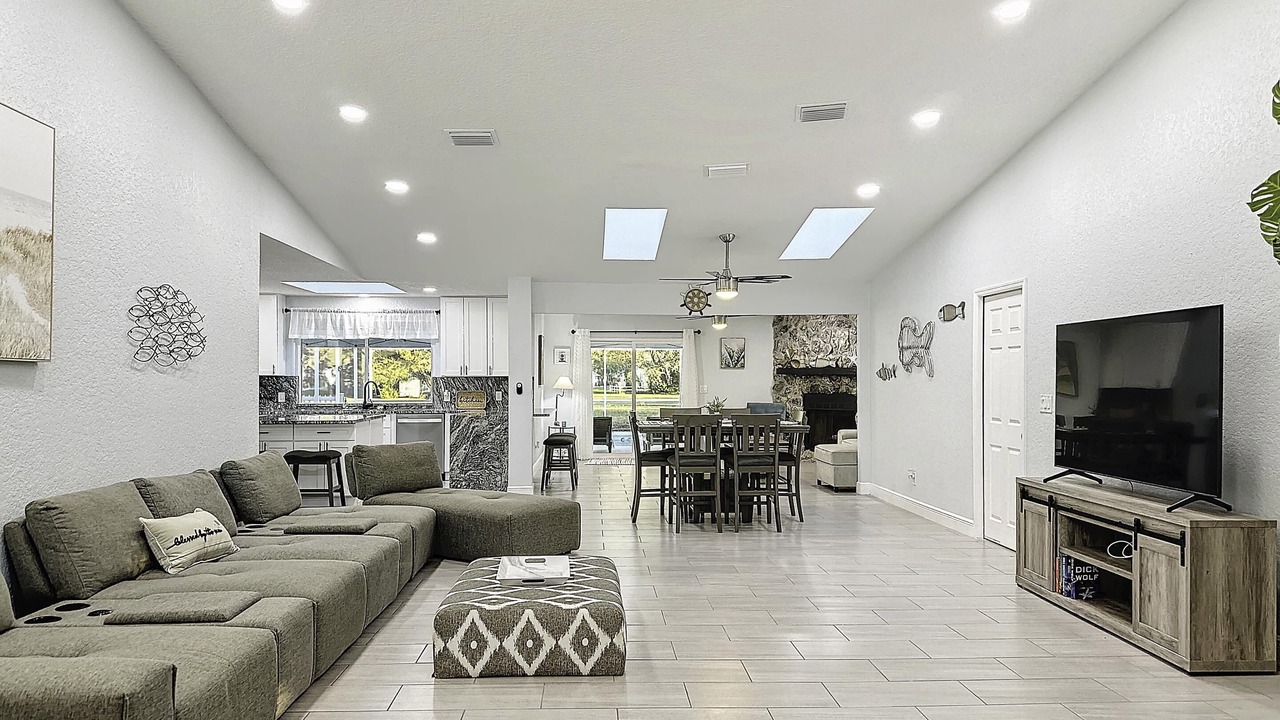 Photo of Livingroom in Spring Hill