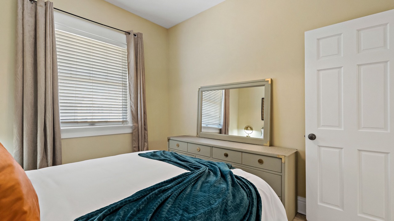 Photo of Bedroom in Hyde Park