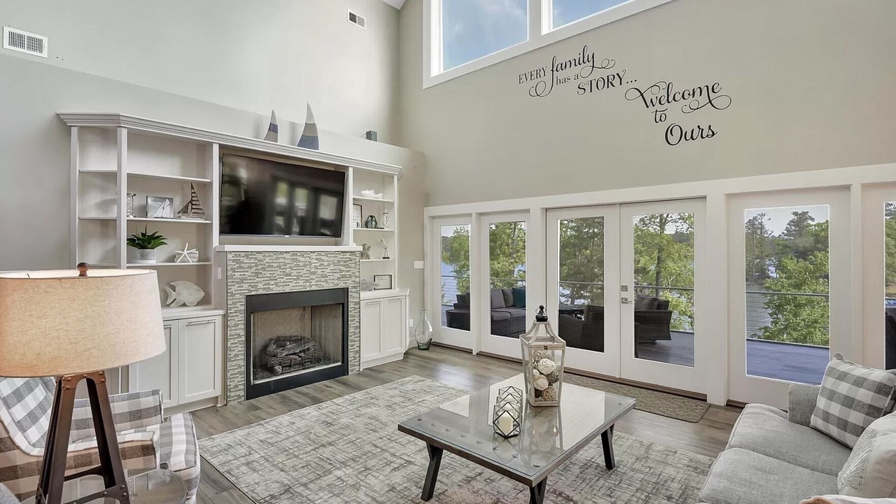 Photo of Livingroom in Chapin