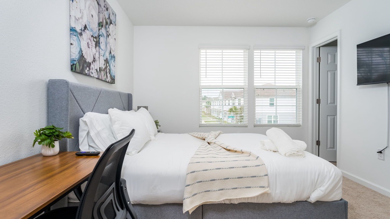 Photo of Bedroom in Baymeadows