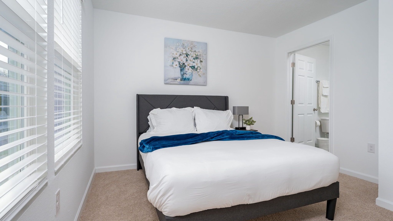 Photo of Bedroom in Baymeadows