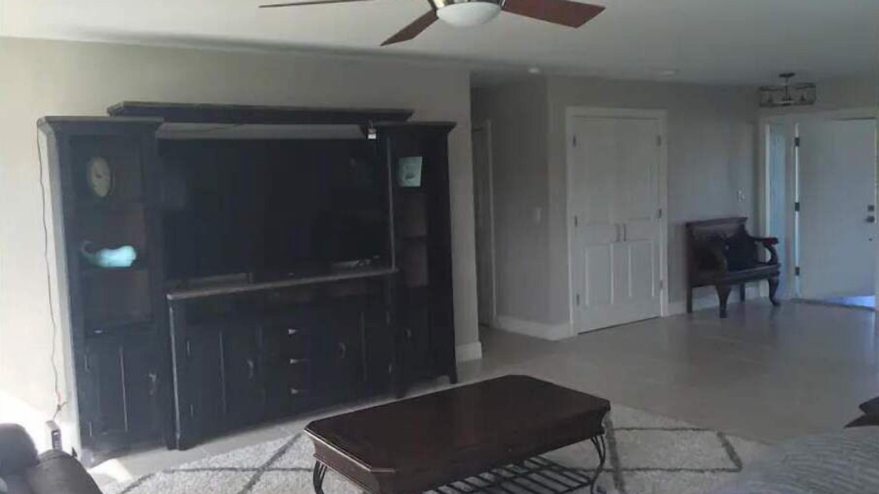 Photo of Livingroom in Edgewater