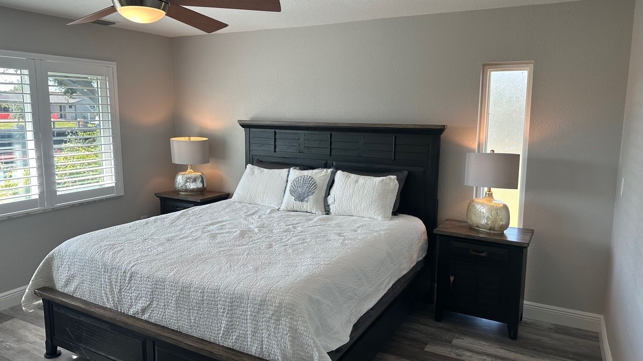 Photo of Bedroom in Edgewater