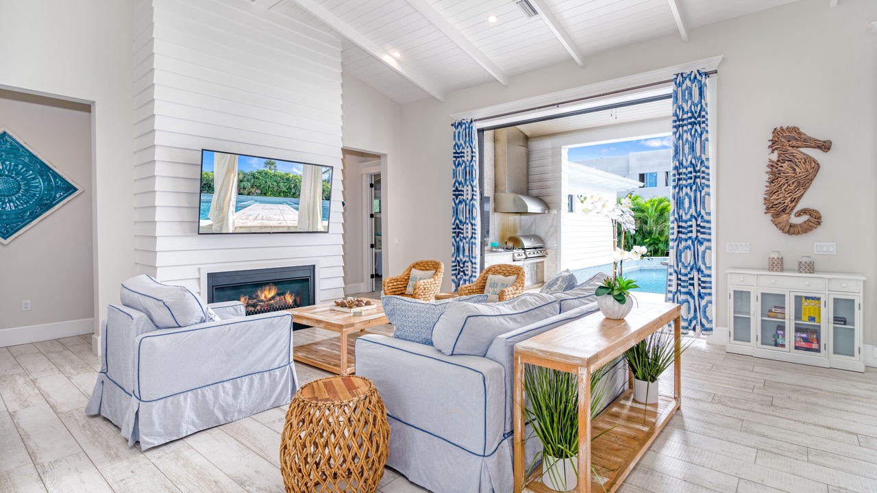 Photo of Livingroom in Saint Armands Key