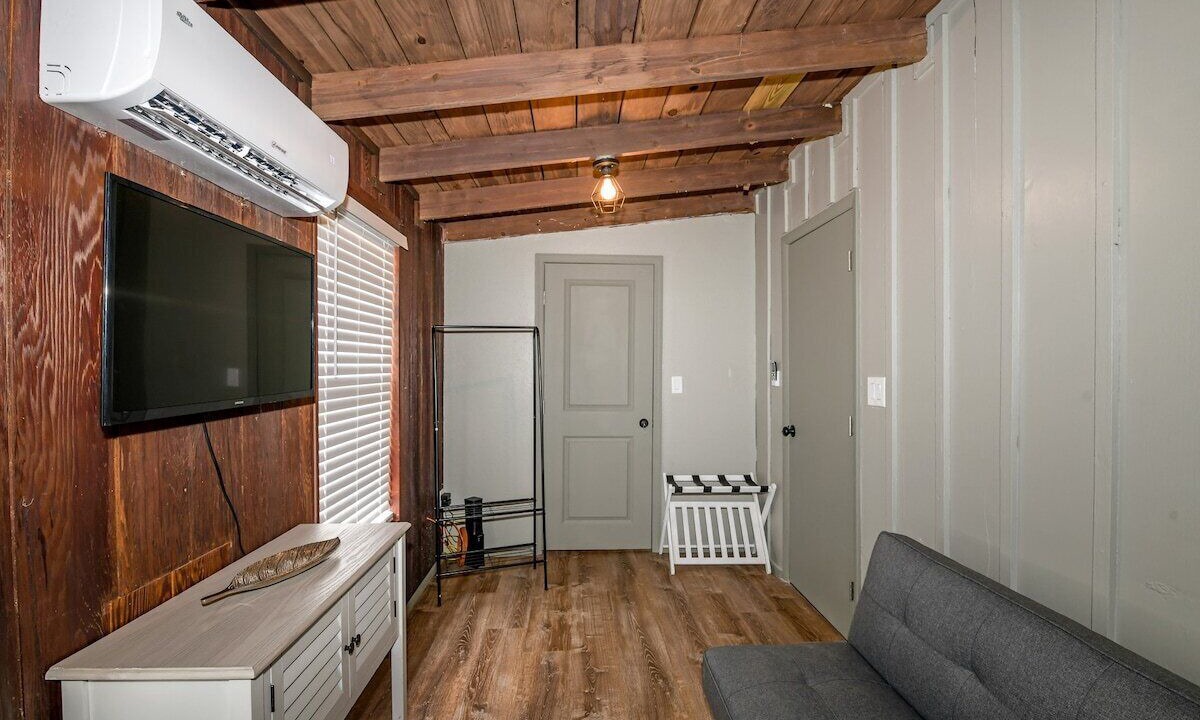 Photo of Livingroom in Floral City