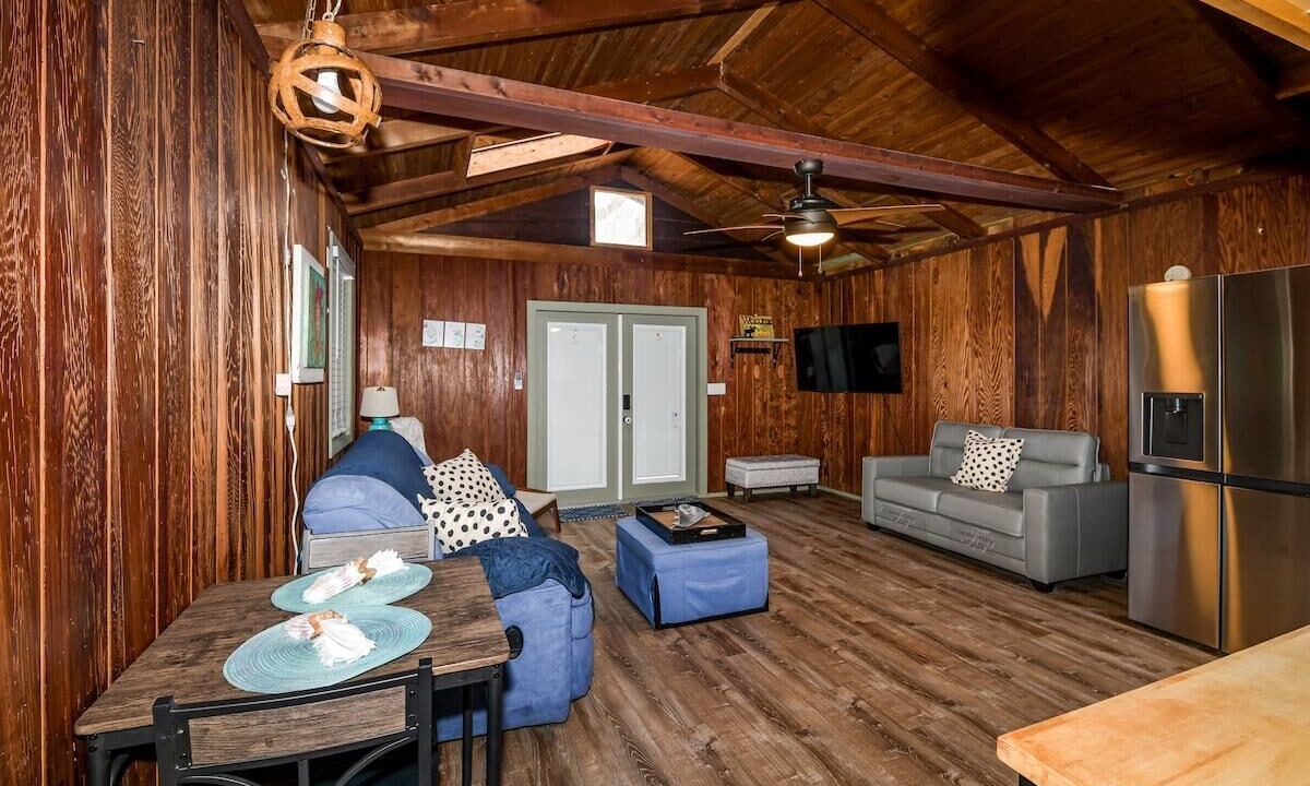 Photo of Livingroom in Floral City