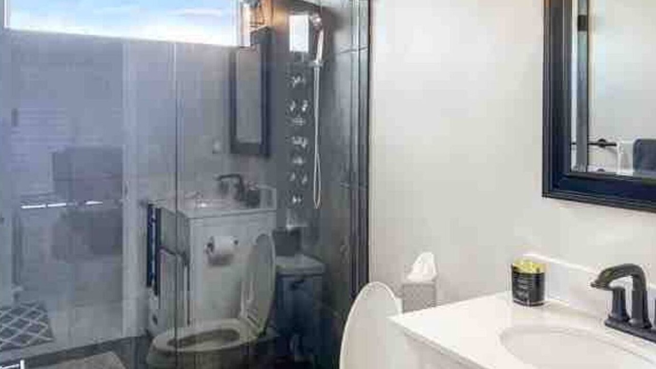 Photo of Bathroom in Naples