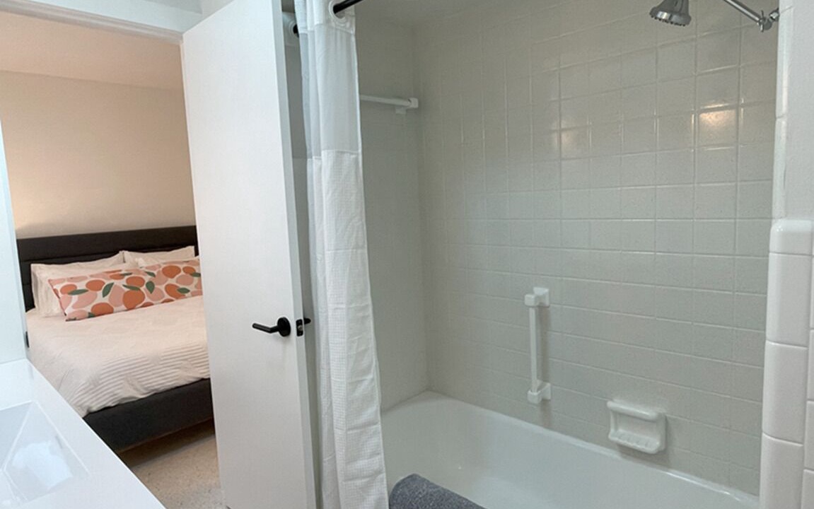 Photo of Bathroom in Harbor Hills