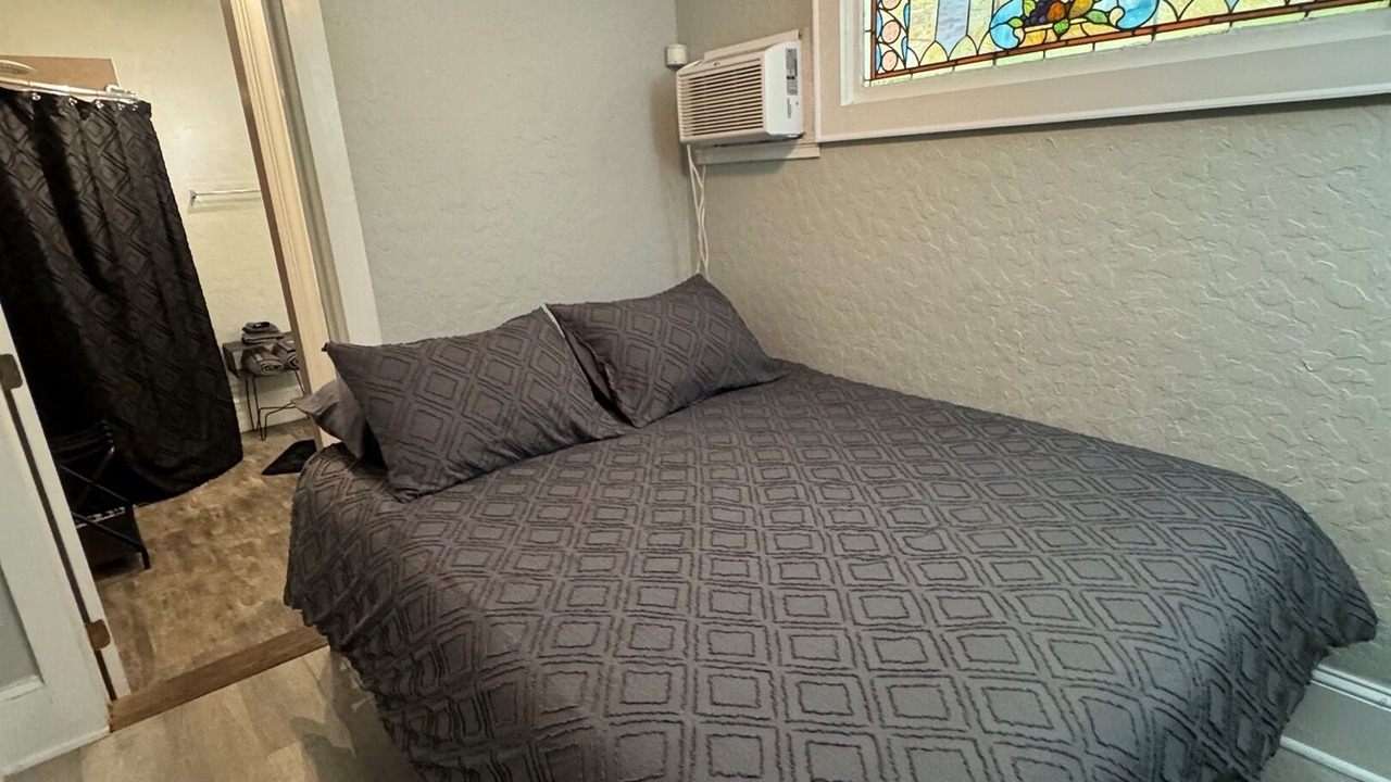 Photo of Bedroom in South Eola