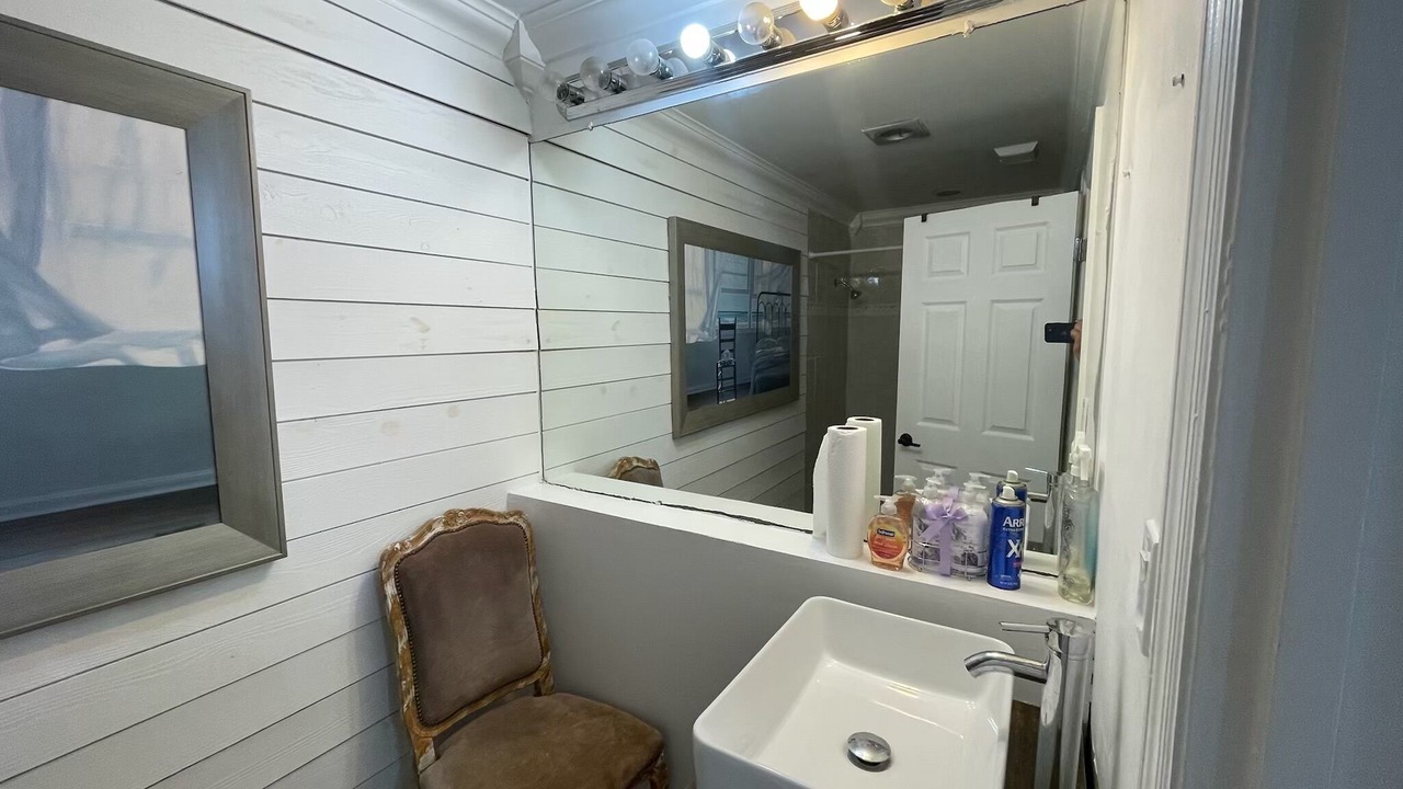 Photo of Bathroom in Dunnellon