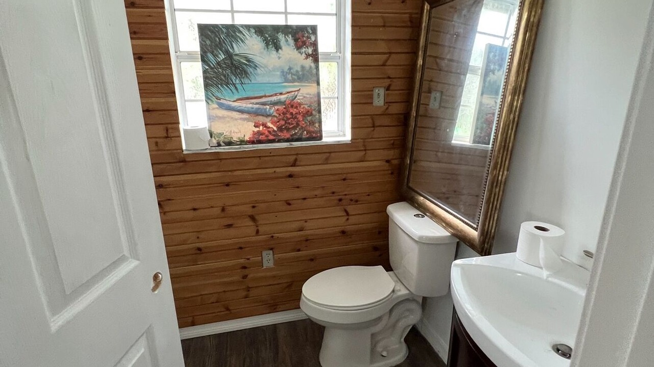 Photo of Bathroom in Dunnellon