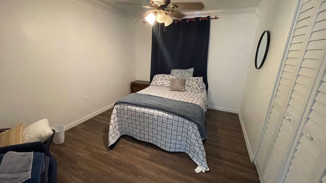 Photo of Bedroom in Dunnellon
