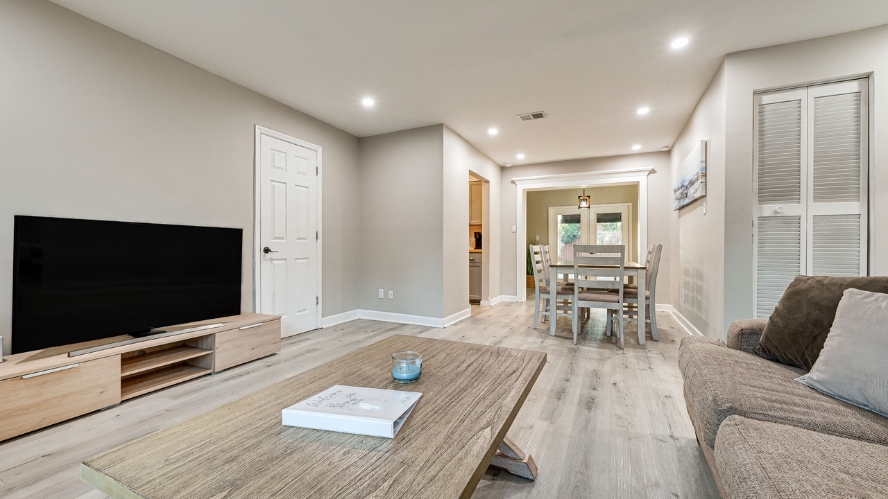 Photo of Livingroom in Oldsmar