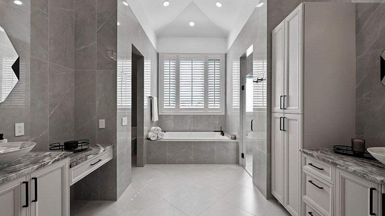 Photo of Bathroom in Pine Ridge
