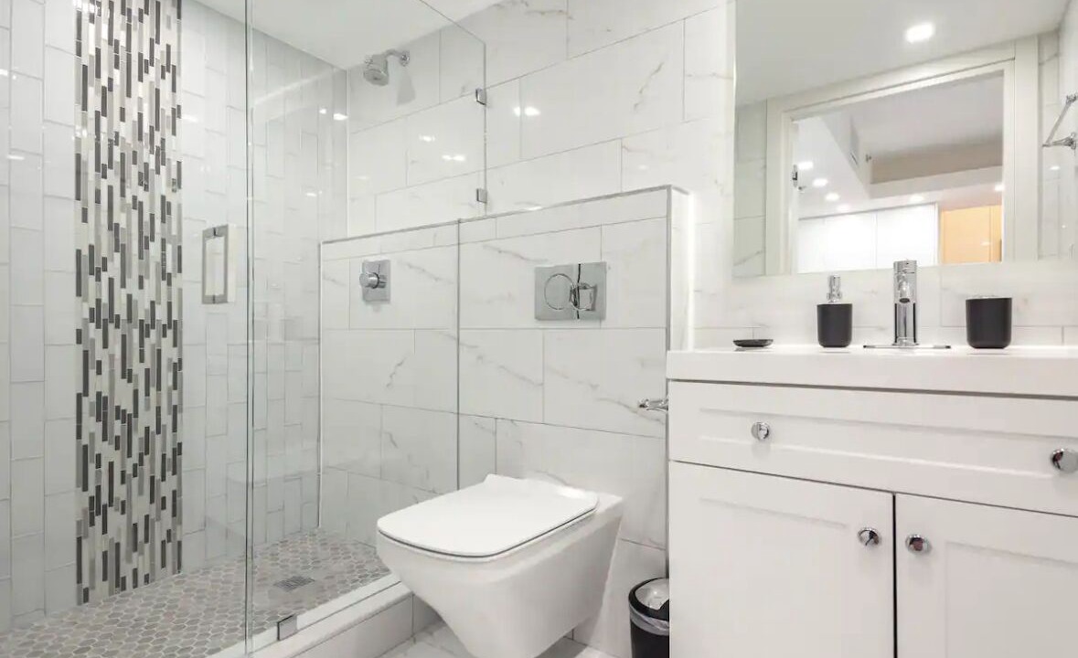 Photo of Bathroom in South Pointe